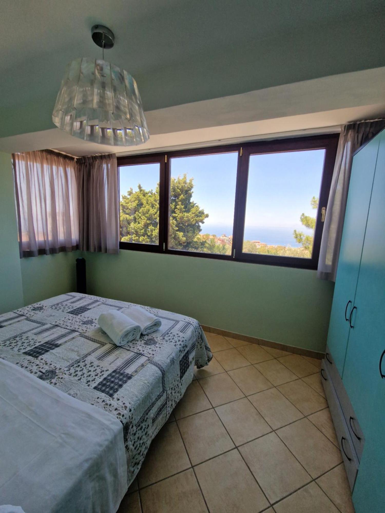 Franci E Aurora House Villa Capo dʼOrlando Eksteriør bilde